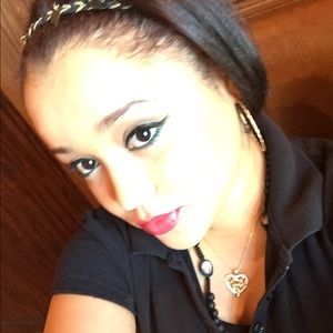 Meet your Posher, Melany