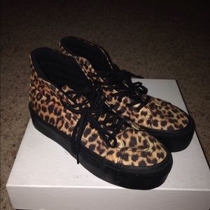 Vans Hi-Top platform sneakers