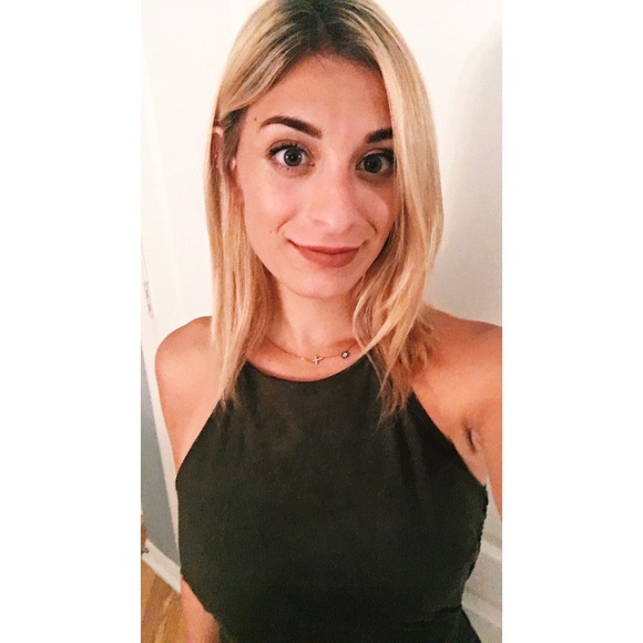 Meet your Posher, Julia