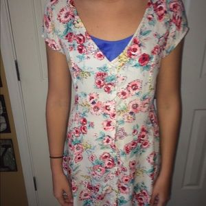 Casual flowery dress