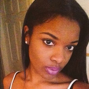 Meet your Posher, Devyn