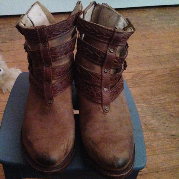 Brown freebirds booties by Steve Madden