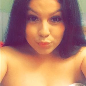 Meet your Posher, Vicky