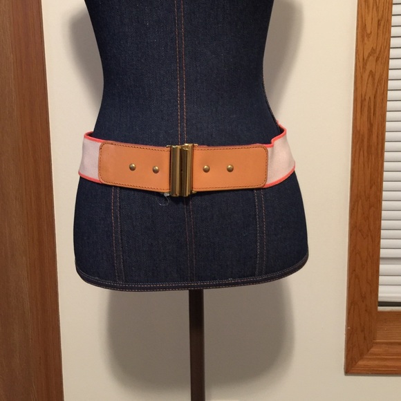 Fossil Rivet Belt