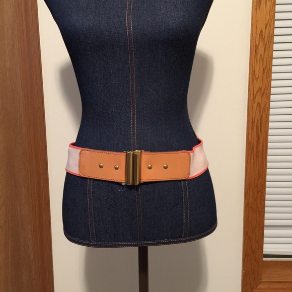 Fossil Rivet Belt