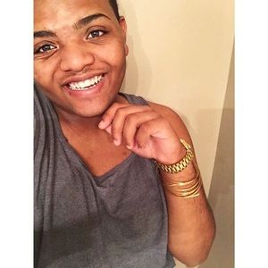 Meet your Posher, James