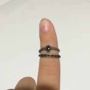 2 mid rings black/gold