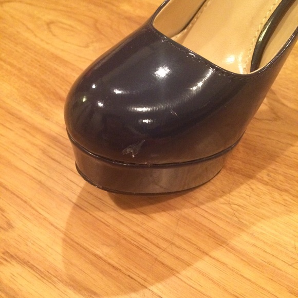 Sole Society "Kayla" Heels, Navy Blue - Picture 3 of 4