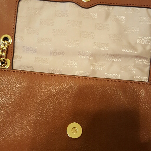 Michael Kors purse - Picture 4 of 4
