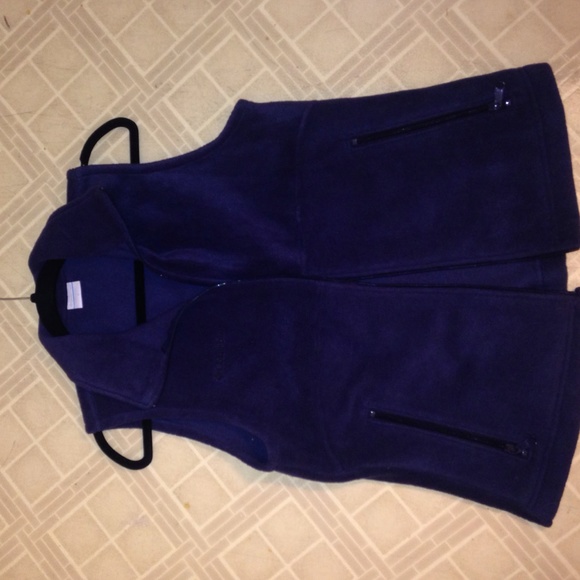 Columbia navy vest