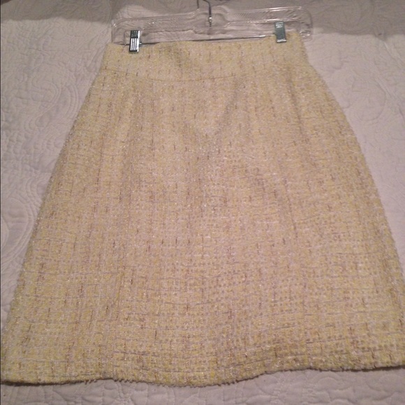 Tweed pencil skirt