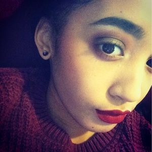 Meet your Posher, Alyssa