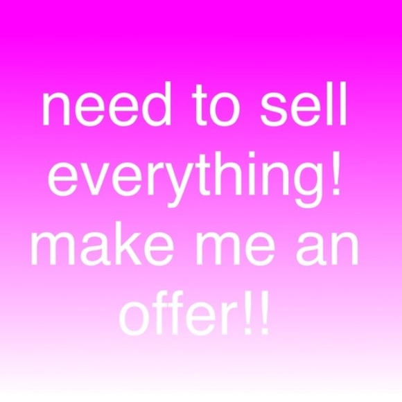 MAKE ME AN OFFER(: