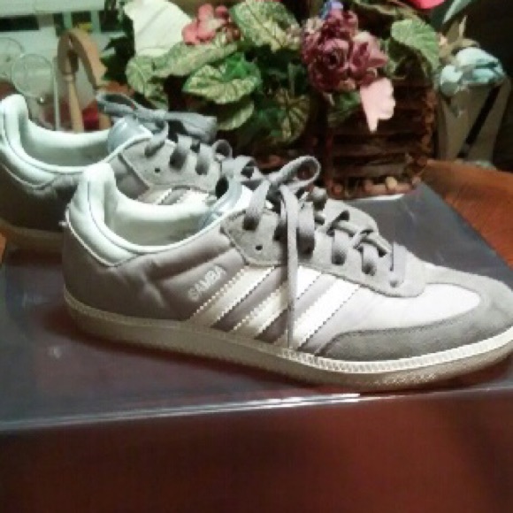Adidas Samba