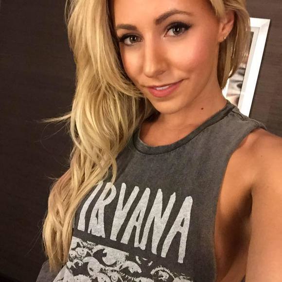 Meet your Posher, Tayler