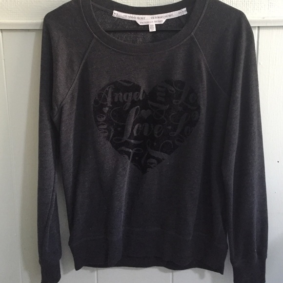 VS Sweatshirt! Very comfy!