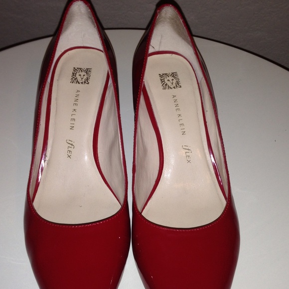Red Patent Leather Low Pump Heel