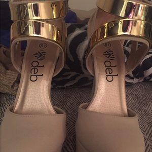 Deb Heels