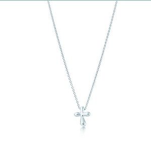 Tiffany & Co. ELSA PERETTI CROSS PENDANT