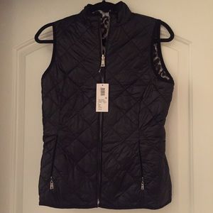C WONDER---Brand new black vest