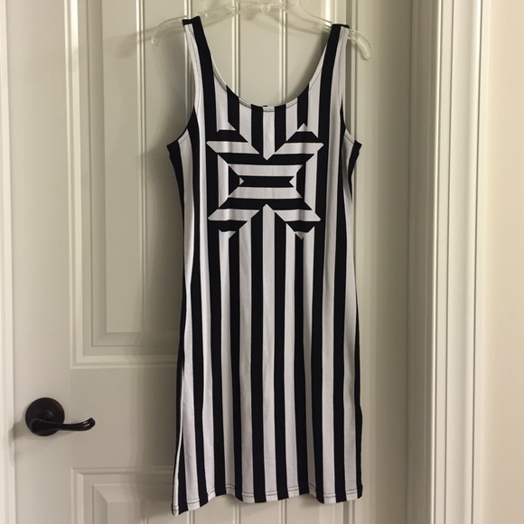 NEW w/ tag sleeveless fitted Striped dress