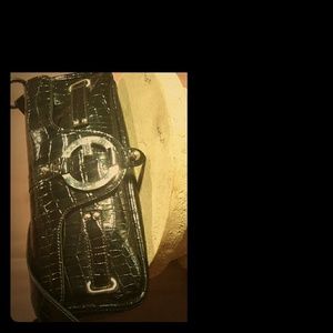 Guess paten leather shoulder bag