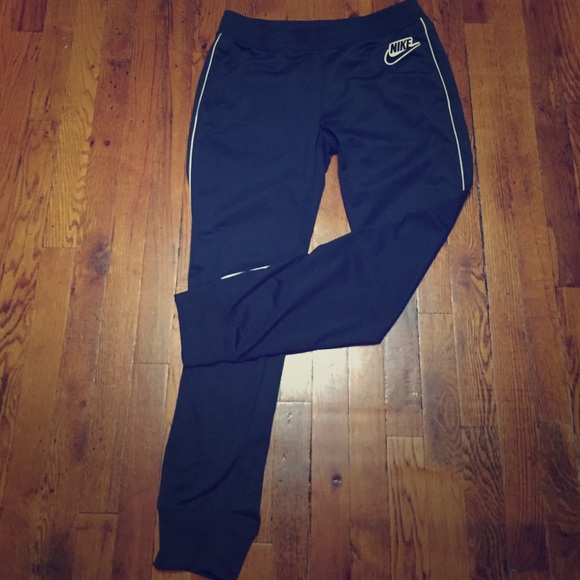 Nike Joggers ✔️❤️