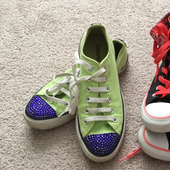 converse women's size 7
