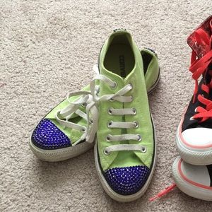 converse women's size 7