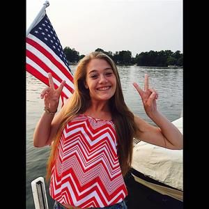 Meet your Posher, Alyssa