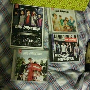 One direction cds and live tour disk