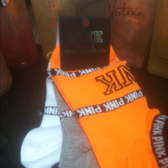 Vs pink socks 3 pack orange white & gray