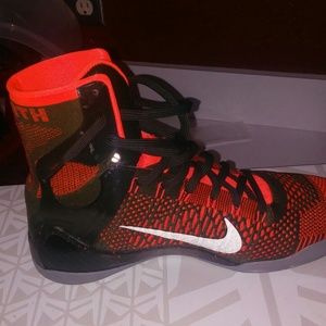 New never worn men shoes