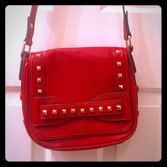 Jessica Simpson cross-body purse