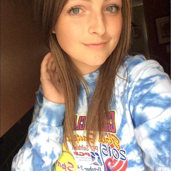 Meet your Posher, Hannah - Picture 1 of 1