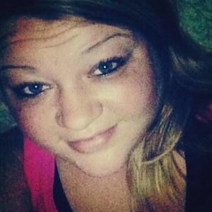 Meet your Posher, Caitlin