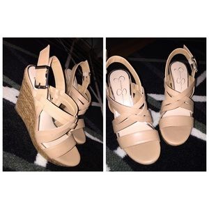 Jessica Simpson Wedges