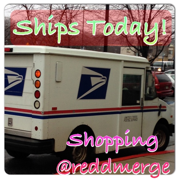 💰15%off 💰💋.. SHARE the Love! 💋 ✈️ - Picture 2 of 4