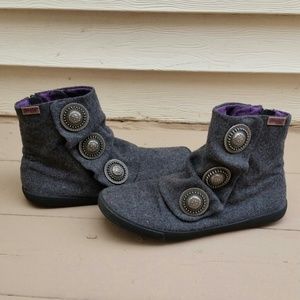 Two Tone Flat Booties