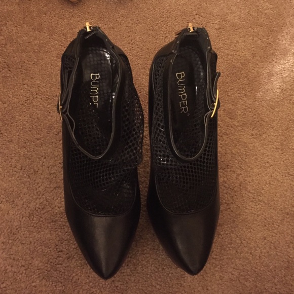 Black platform heels w mesh insert
