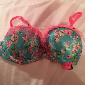 Very sexy Victoria Secret Bra