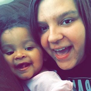 Meet your Posher, Alexis