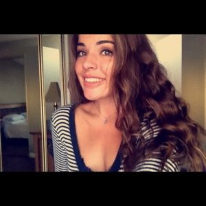 Meet your Posher, Michaella