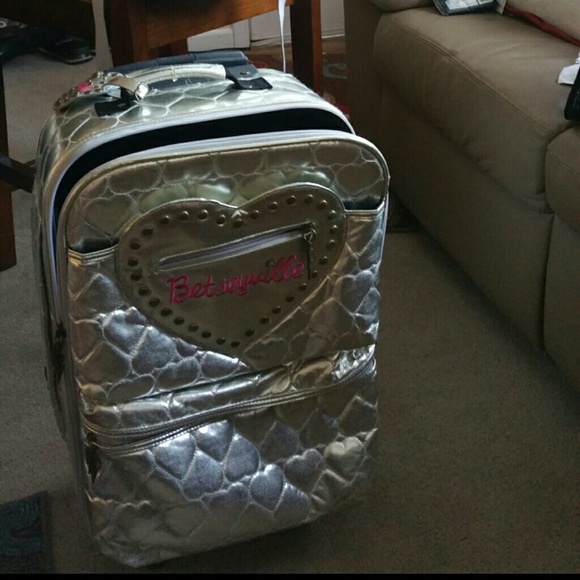 Bestsy Johnsin Rolling bag