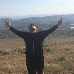 Meet your Posher, Franco