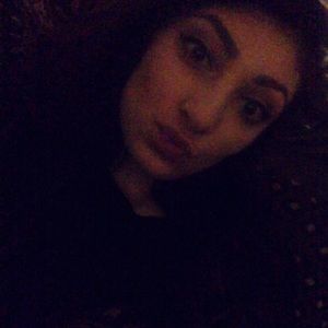 Meet your Posher, Mirela