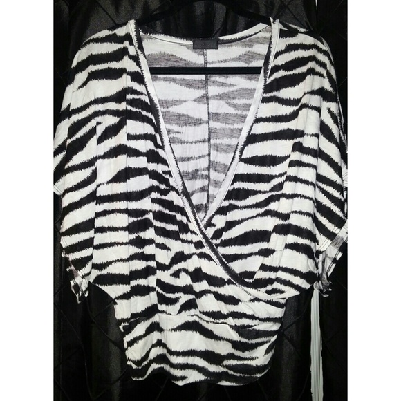 Cropped blouse