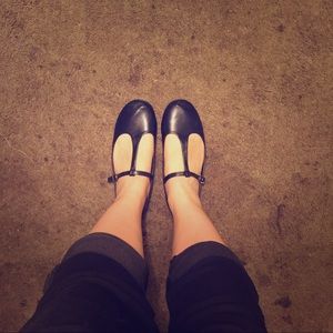 Vintage black flats