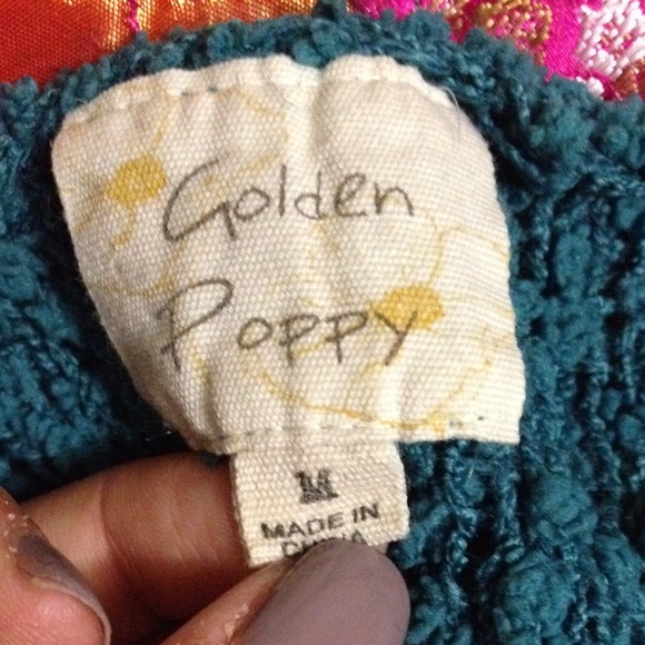 Sweater - Picture 4 of 4