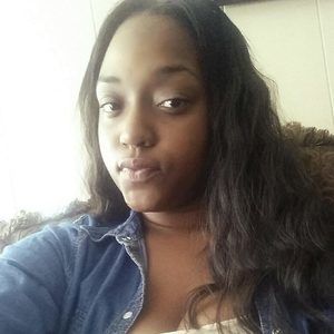 Meet your Posher, Kendra